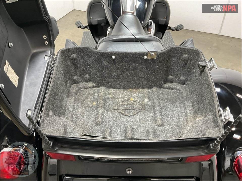 2013 Harley-Davidson FLHTCUTG TRIGLIDE UL CLSC — фото 17