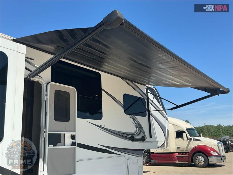 2022 Grand Design Recreational Vehicles M-390RK - SOLITUDE FIFTH WHEEL SERIES — фото 75