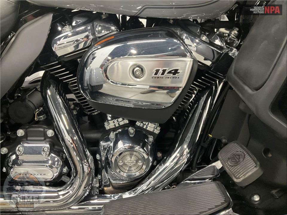 2024 Harley-Davidson FLHTCUTG TRI GLIDE ULTRA CLASSIC — фото 7