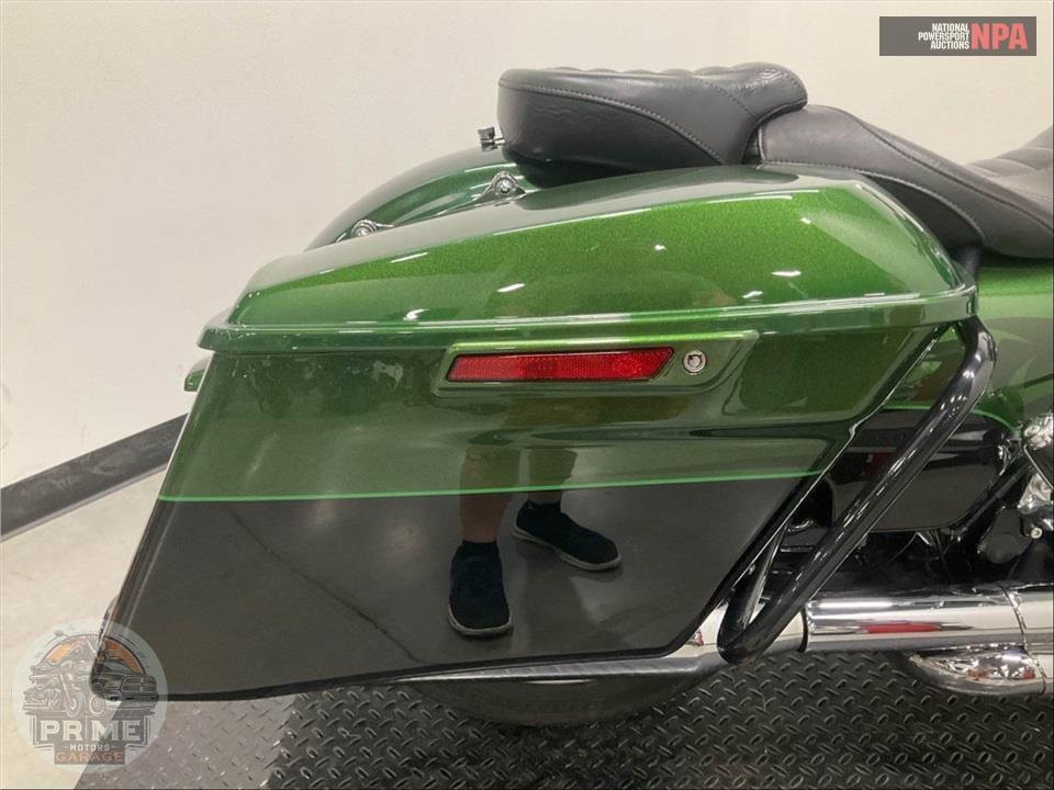 2014 Harley-Davidson FLHRSE CVO ROAD KING — фото 34