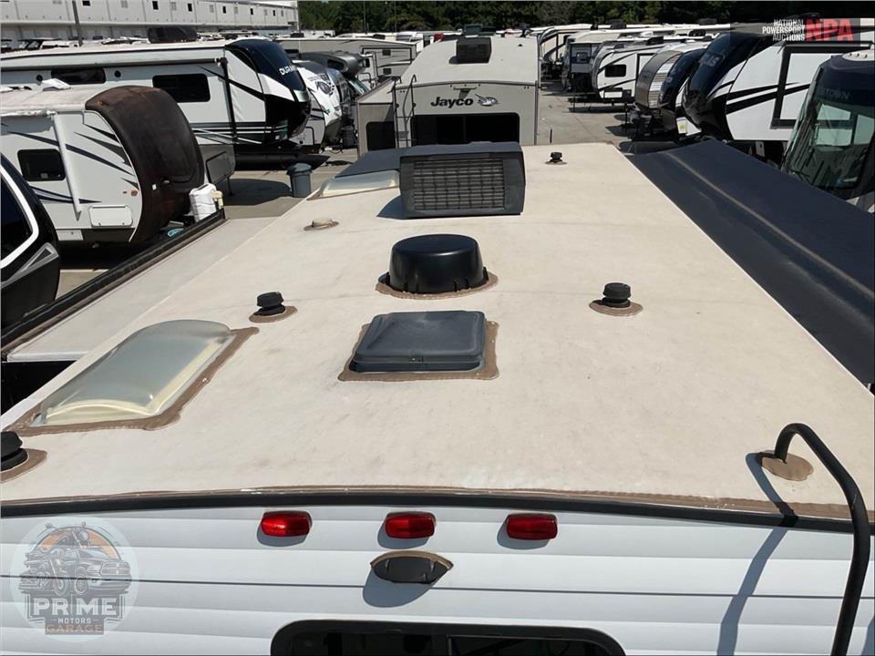 2021 Grand Design Recreational Vehicles M-221RB - TRANSCEND XPLOR SERIES — фото 32