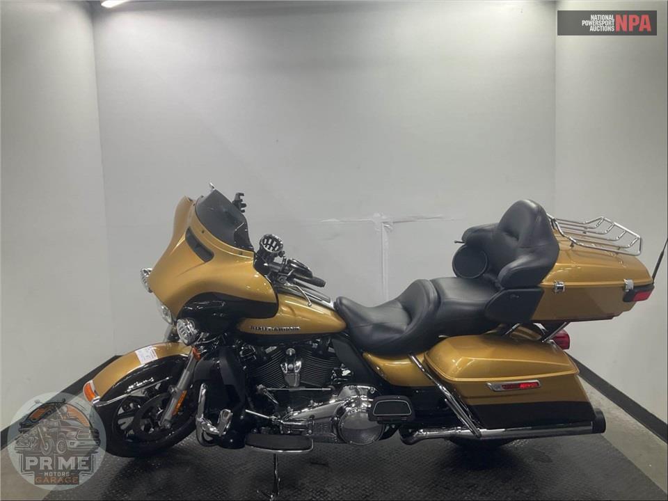 2017 Harley-Davidson FLHTK ULTRA LIMITED — фото 3