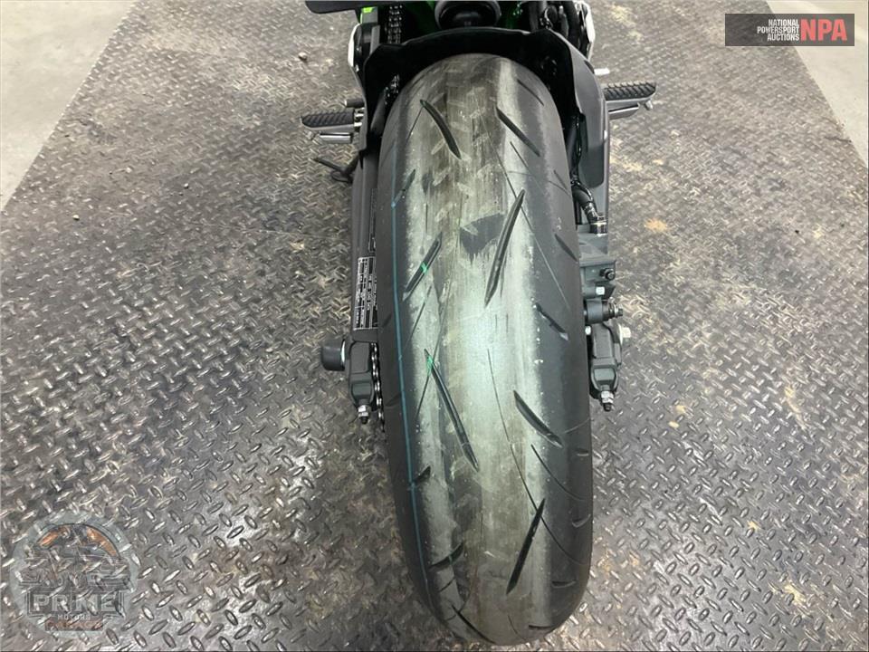 2025 Kawasaki ER650NSFAL Z650 (ABS) — фото 14