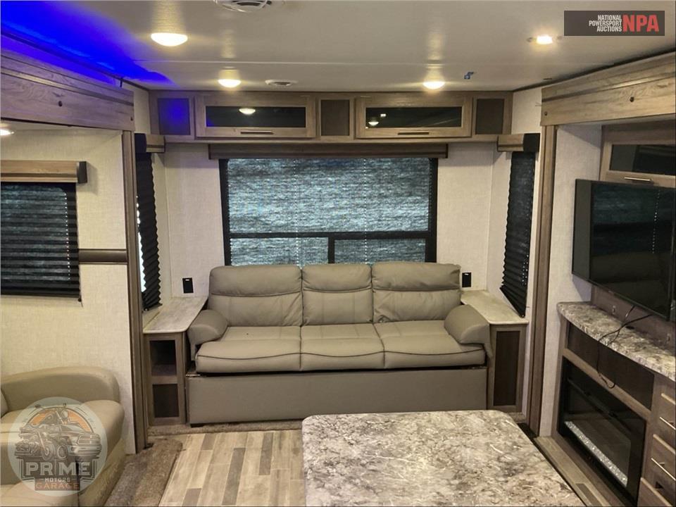2022 Crossroads Rv M-340 RE - ZINGER SERIES — фото 7
