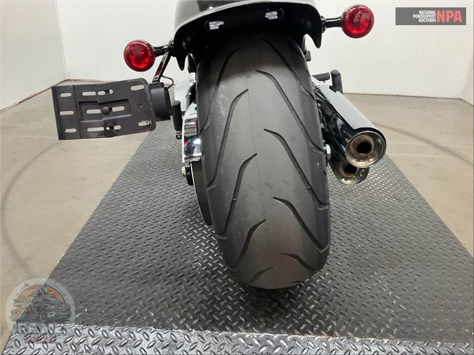 2018 Harley-Davidson FXBR BREAKOUT — фото 17