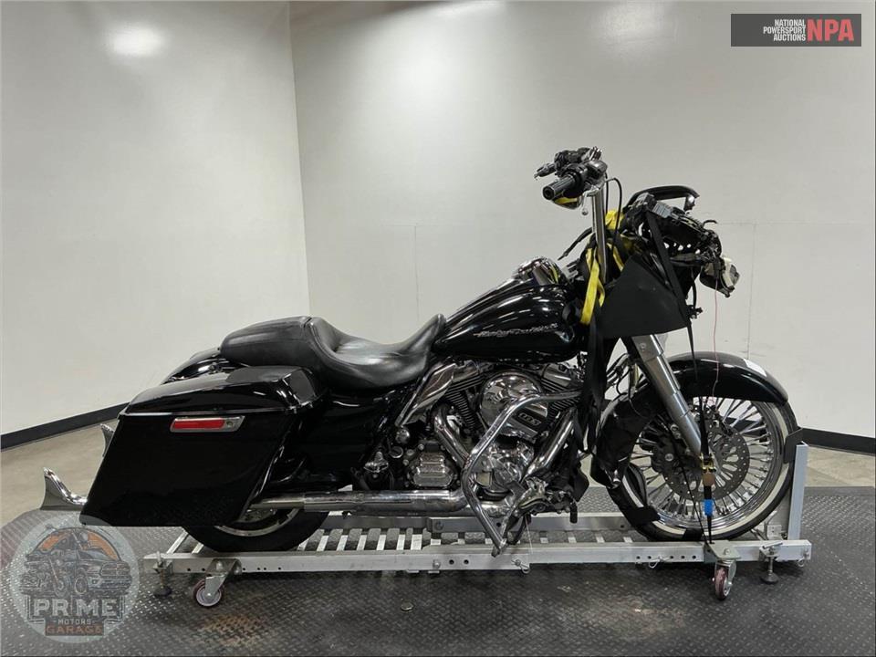 2015 Harley-Davidson FLTRX ROAD GLIDE — фото 1
