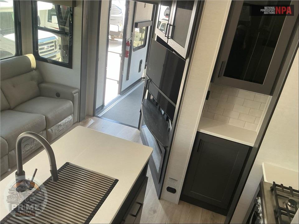 2024 Alliance Rv M-36V11 - VALOR FIFTH WHEEL SERIES — фото 7
