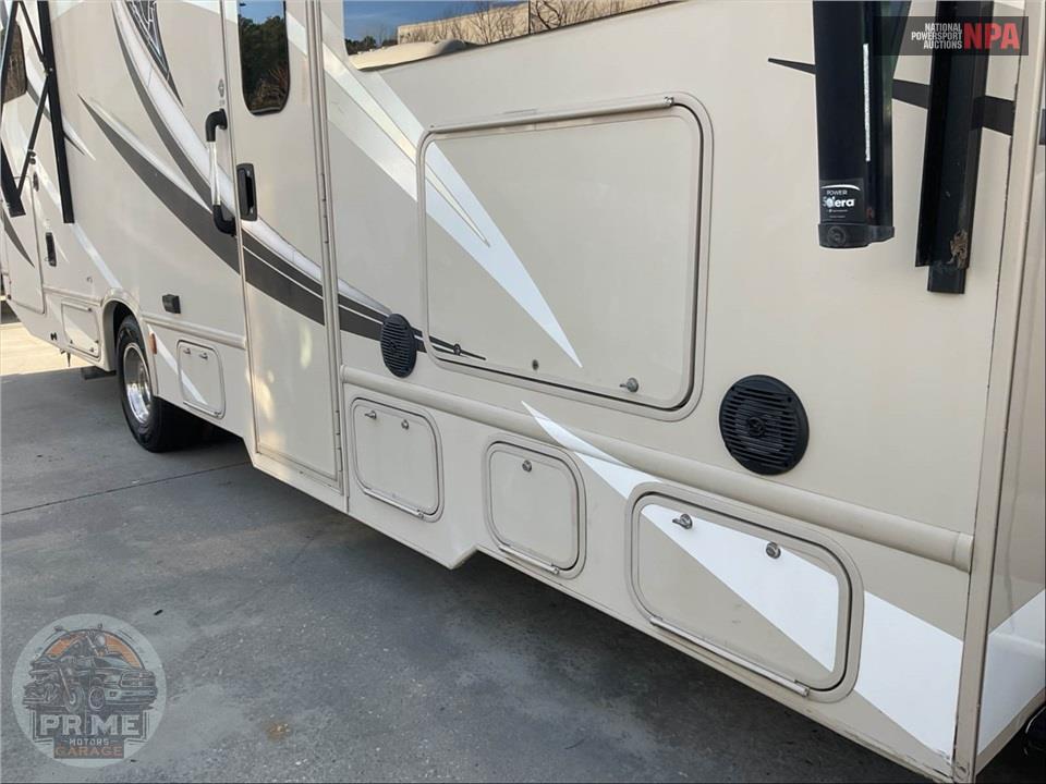 2018 Thor Motor Coach M-31W E450-V10 CHATEAU SERIES — фото 64
