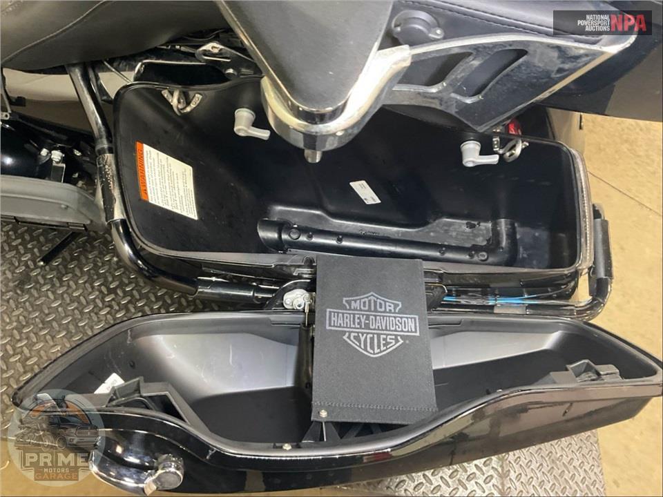 2023 Harley-Davidson FLTRK ROAD GLIDE LIMITED — фото 21