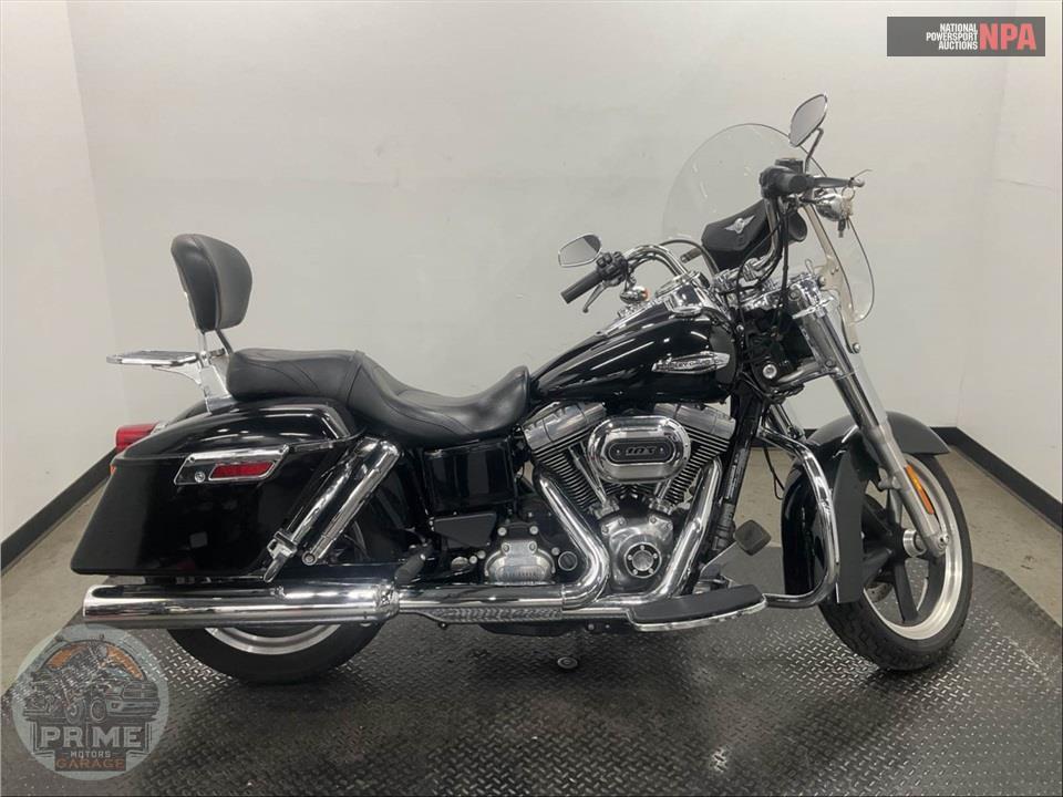 2016 Harley-Davidson FLD-103 DYNA SWITCHBACK — фото 1