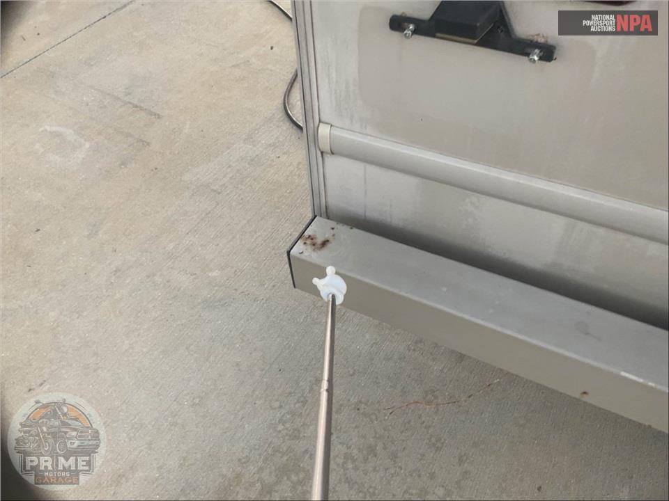 2013 Thor Motor Coach M-31L E450-V10 - CHATEAU SERIES — фото 69