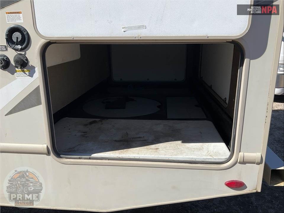 2019 Thor Motor Coach M-28Z E450-V10 - FOUR WINDS SERIES — фото 54