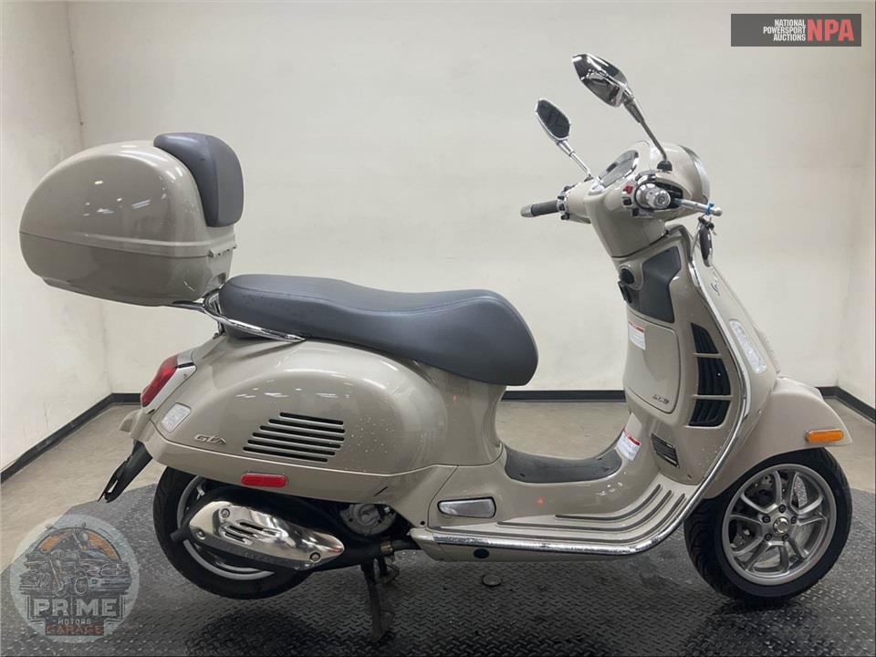 2023 Vespa GTS 300 — фото 1