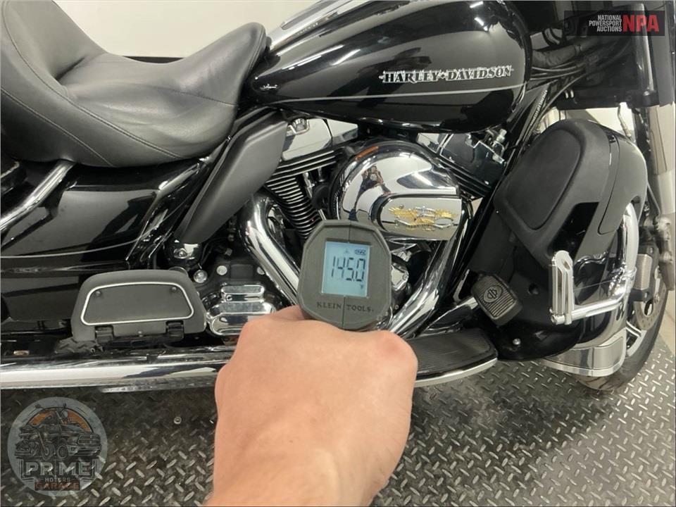 2015 Harley-Davidson FLHTK ELECTRA GLIDE ULTRA LIMITED — фото 8