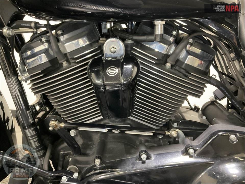 2018 Harley-Davidson FLHXS STREET GLIDE SPECIAL — фото 7