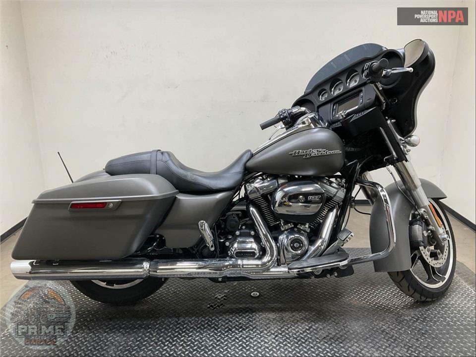 2018 Harley-Davidson FLHX STREET GLIDE — фото 1