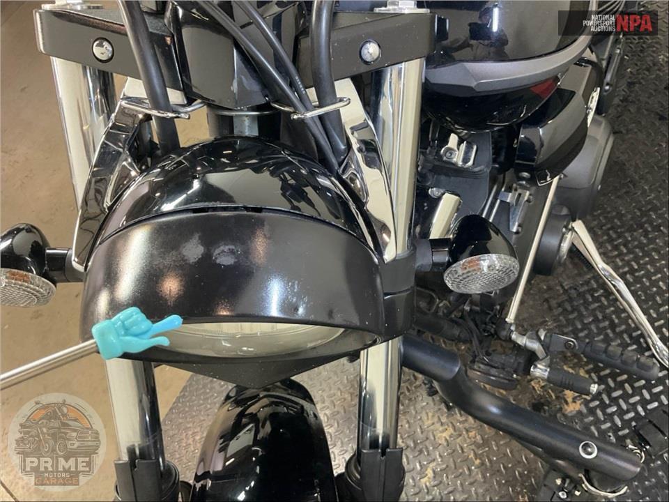 2013 Yamaha XV19CDB/C RAIDER — фото 21