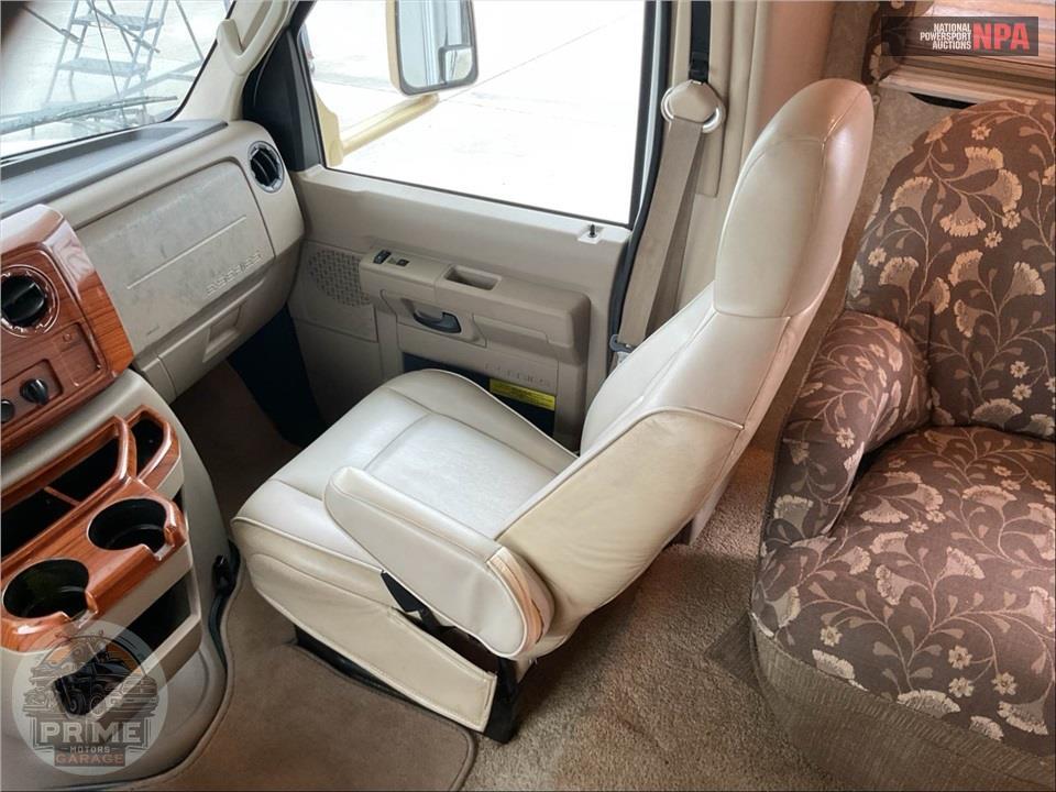 2010 Four Winds 31R E450 CHATEAU SERIES — фото 15