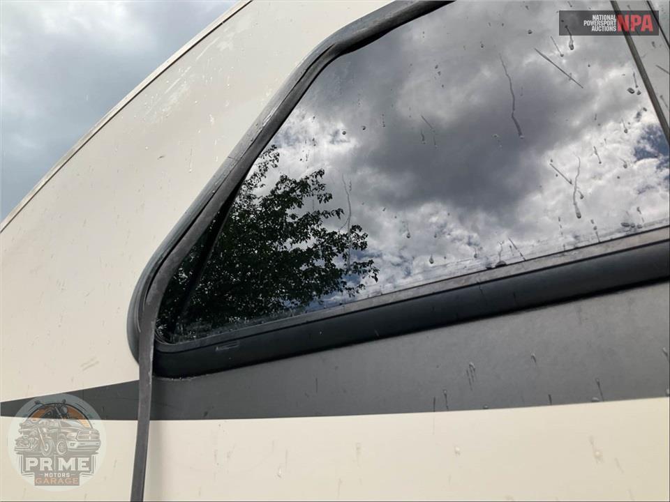 2015 Thor Motor Coach M-28H E450-V10 - FREEDOM ELITE SERIES — фото 46