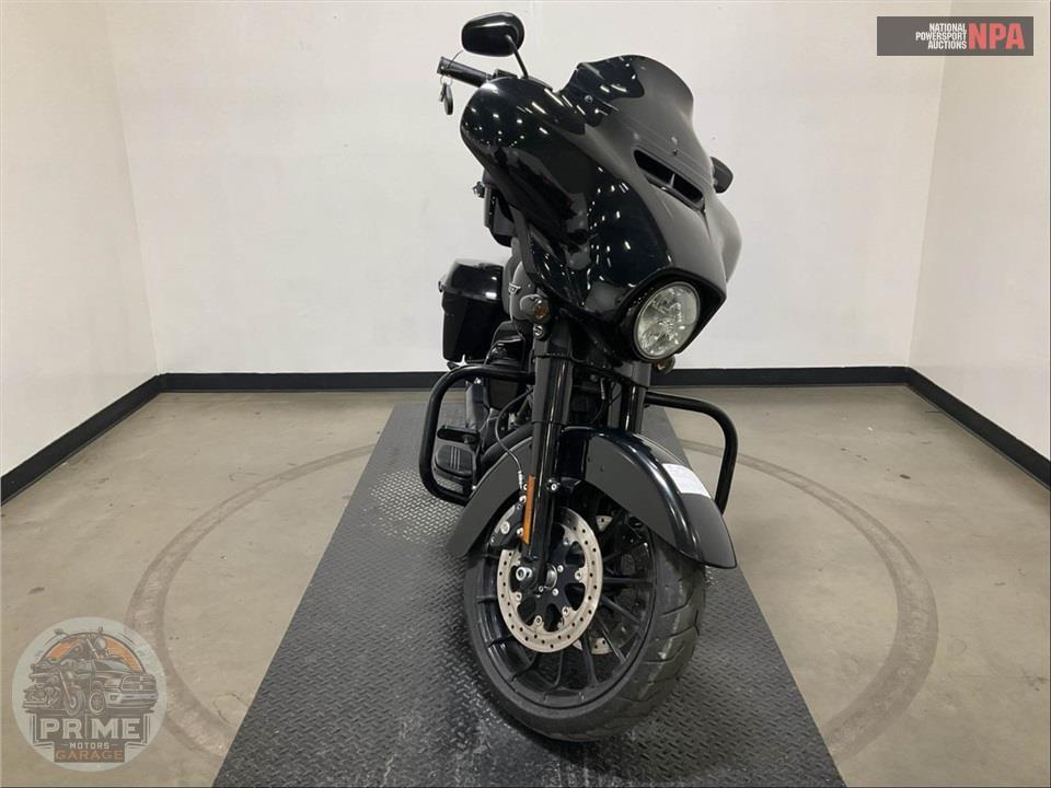2019 Harley-Davidson FLHXS STREET GLIDE SPECIAL — фото 2
