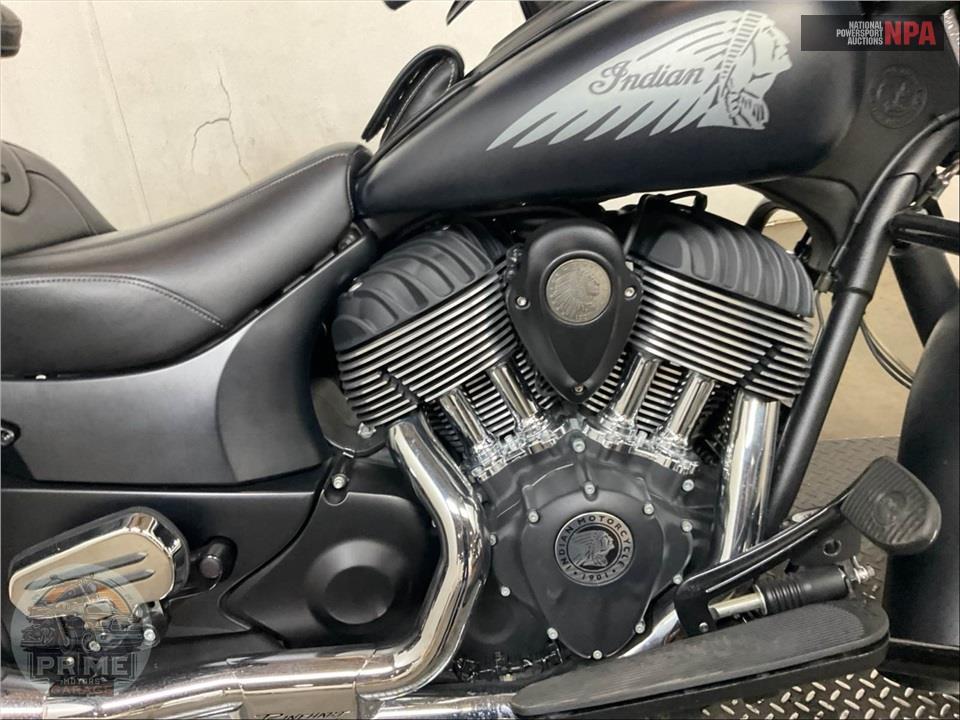 2017 Indian Motorcycle CHIEFTAIN DARK HORSE — фото 6