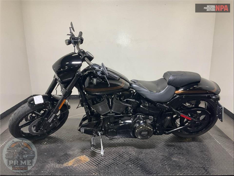 2016 Harley-Davidson FXSE CVO PRO STREET BREAKOUT — фото 3