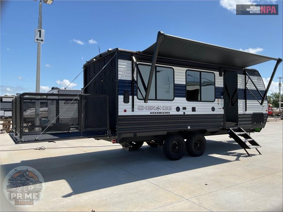 2025 Cherokee By Forest River M-18RR - GREY WOLF TOY HAULER SERIES — фото 4