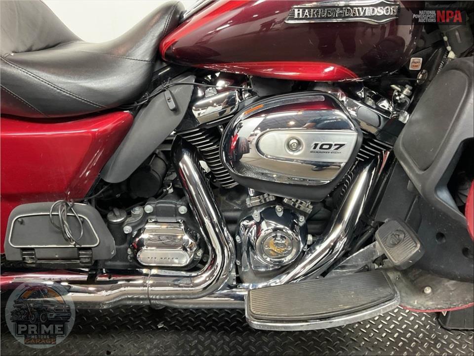 2018 Harley-Davidson FLHTCUTG TRI GLIDE ULTRA — фото 7