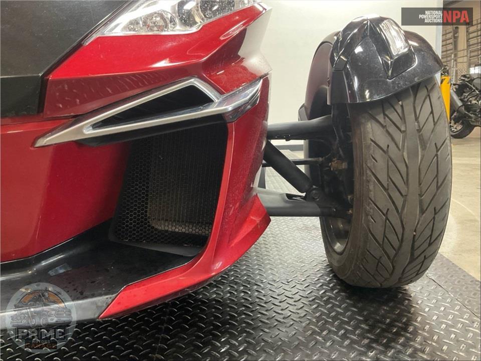 2015 Can-Am SPYDER RT SE6 SPECIAL SERIES — фото 26