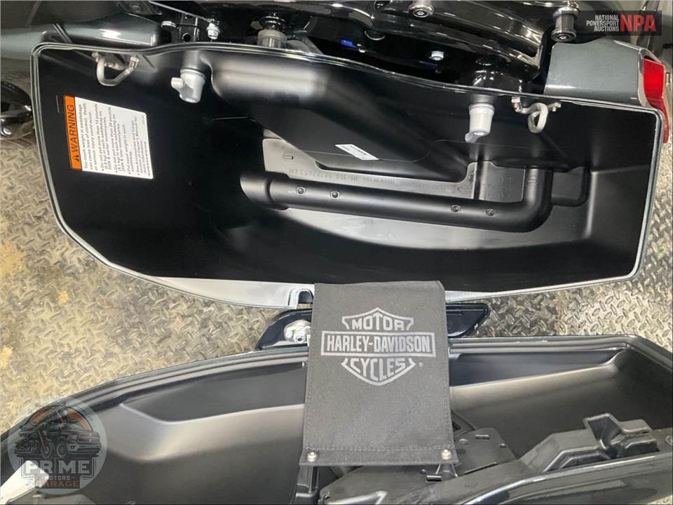 2025 Harley-Davidson FLHX STREET GLIDE — фото 14