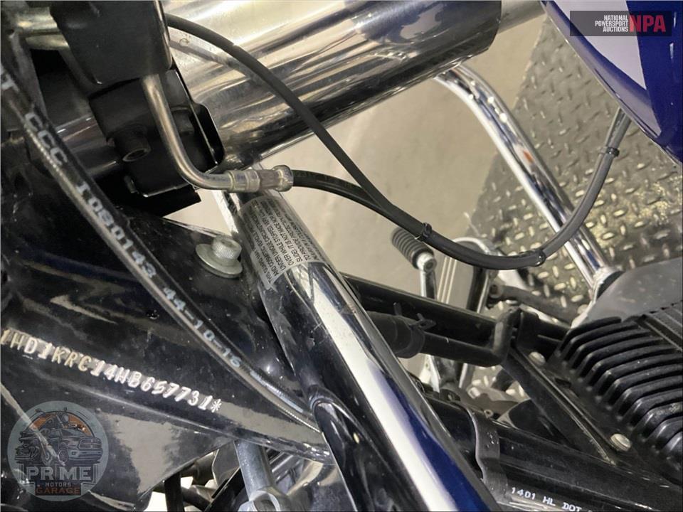2017 Harley-Davidson FLHXS STREET GLIDE SPECIAL — фото 13