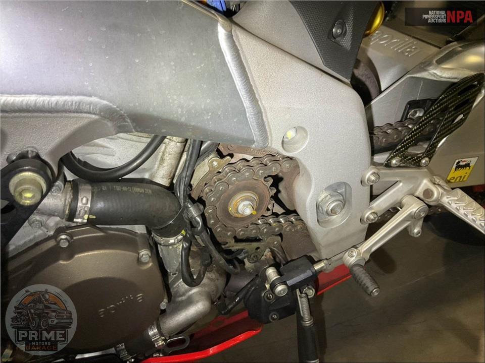 2014 Aprilia RSV4 FACTORY APRC — фото 2