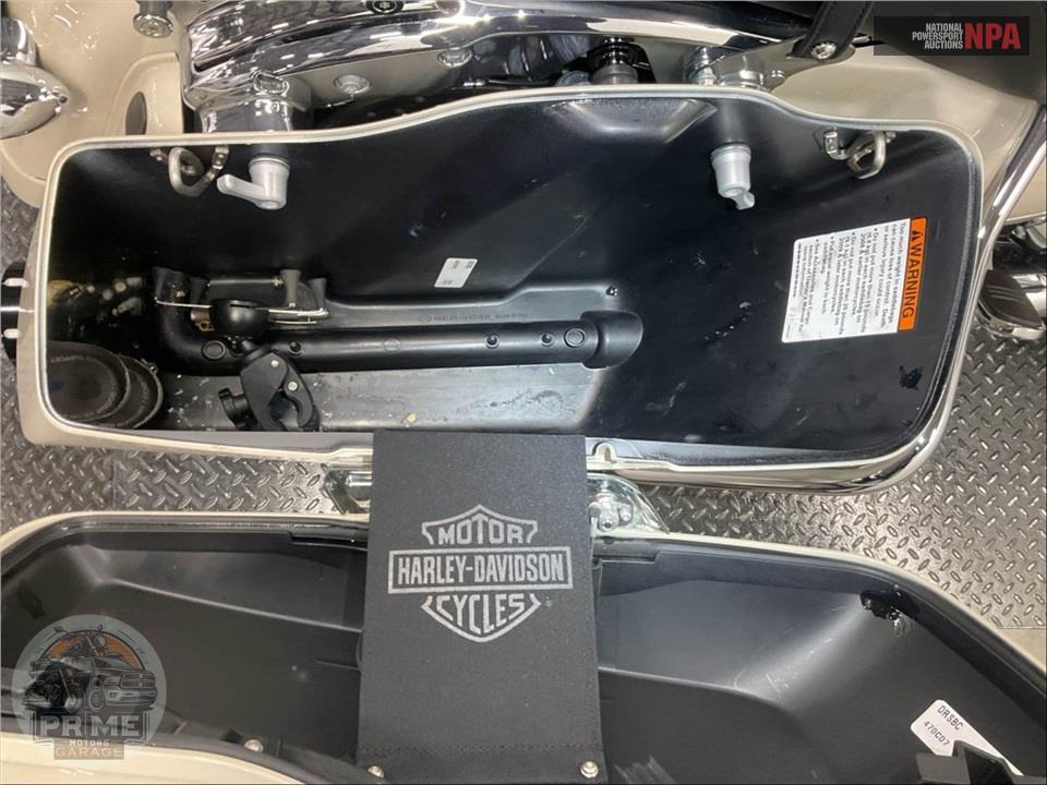 2022 Harley-Davidson FLHX STREET GLIDE — фото 19
