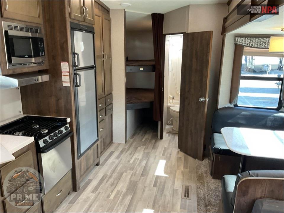2019 Aerolite M-3013BHF - ASTORIA FIFTH WHEEL SERIES — фото 6