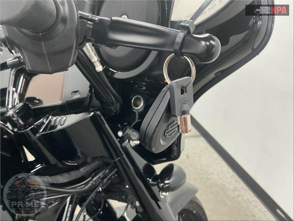 2022 Harley-Davidson FLHXS STREET GLIDE SPECIAL — фото 11
