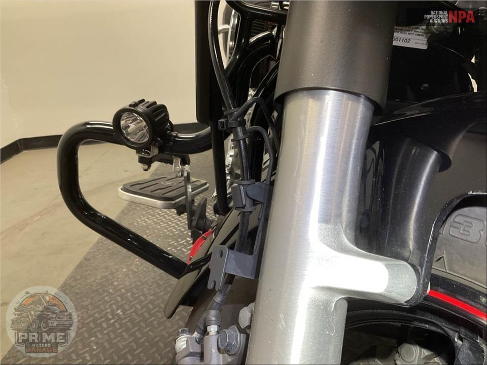 2013 Yamaha XVS13ADB/C V-STAR 1300 — фото 29