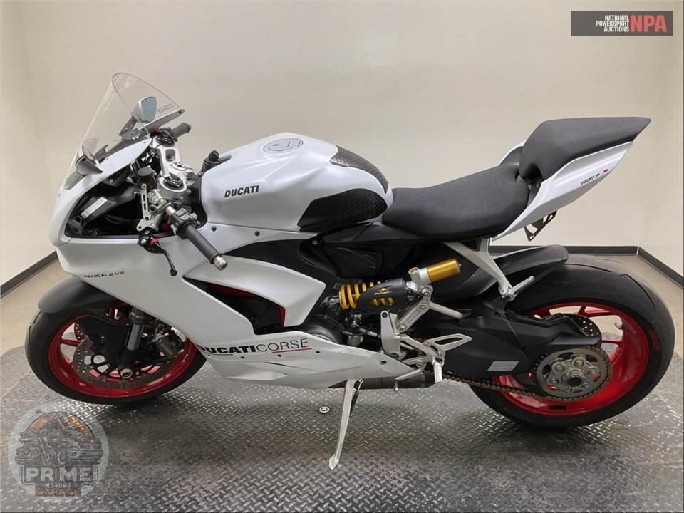 2022 Ducati PANIGALE V2 — фото 3