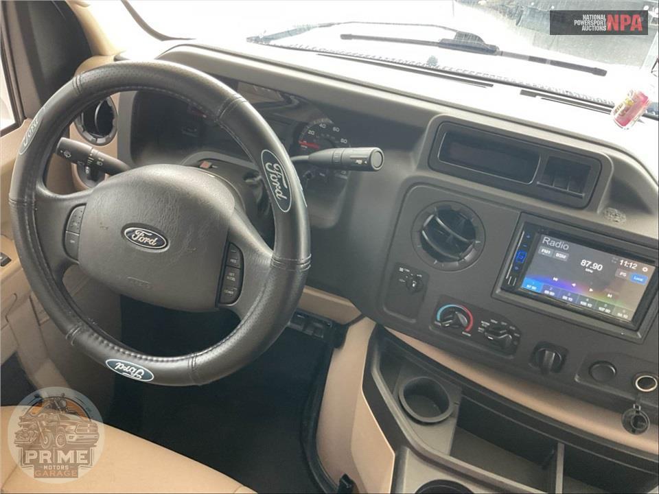 2017 Thor Motor Coach M-29FE E450-V10 - FREEDOM ELITE SERIES — фото 23