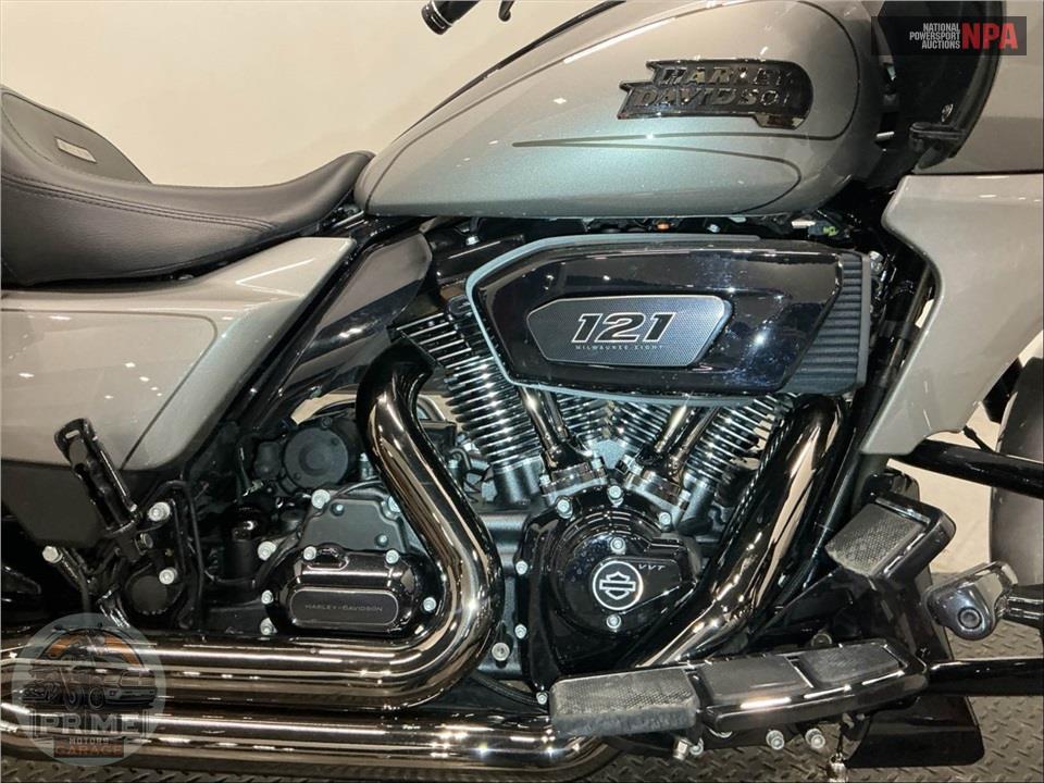 2023 Harley-Davidson FLTRXSE CVO ROAD GLIDE — фото 6