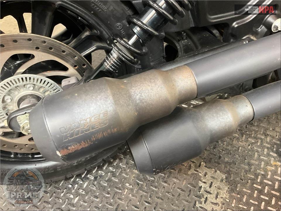 2018 Indian Motorcycle SCOUT BOBBER (BLACK) — фото 16