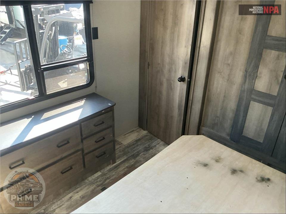 2020 Keystone Rv M-3611 FWFKS - SPRINTER LIMITED FIFTH WHEEL SERIES — фото 13