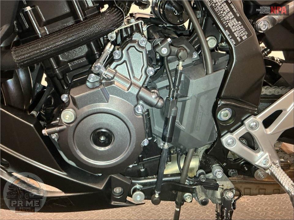2025 Suzuki GSX800FRQM5 GSX-8R — фото 10