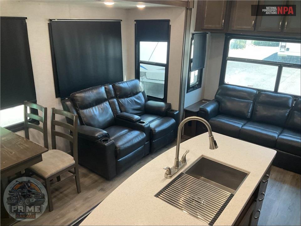 2019 Highland Ridge Rv M-371MBH - MESA RIDGE FIFTH WHEEL SERIES — фото 7