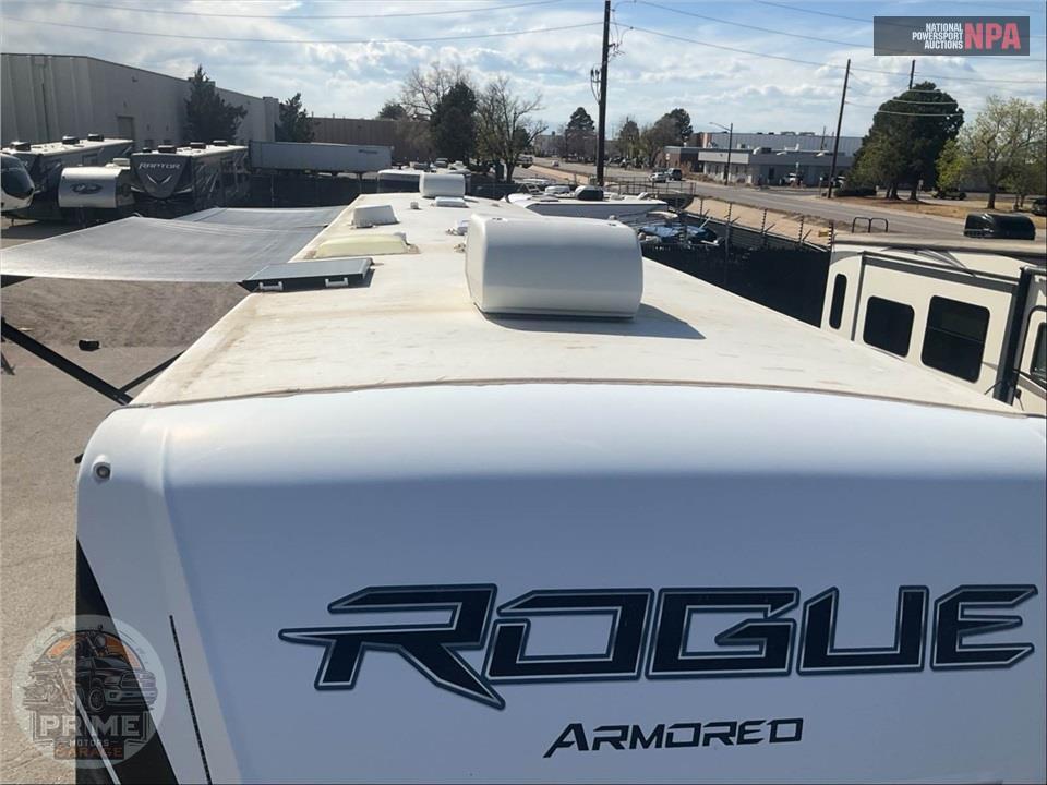 2021 Vengeance By Forest River M-4007V - ROGUE ARMORED TOY HAULER TOY HAULER SERIES — фото 25