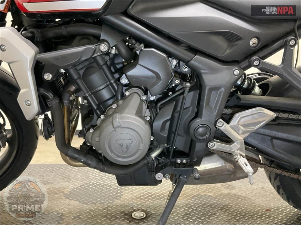 2022 Triumph TRIDENT (BLACK) — фото 7