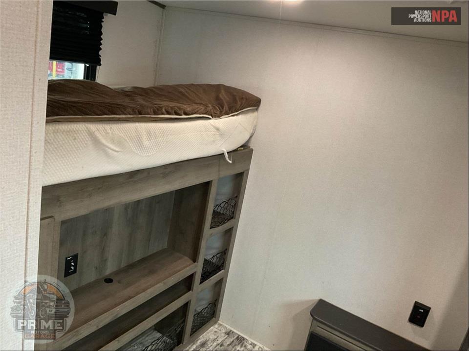 2020 Keystone Rv M-32 FWBH SPRINTER CAMPFIRE EDITION FIFTH WHEEL SERIES — фото 13