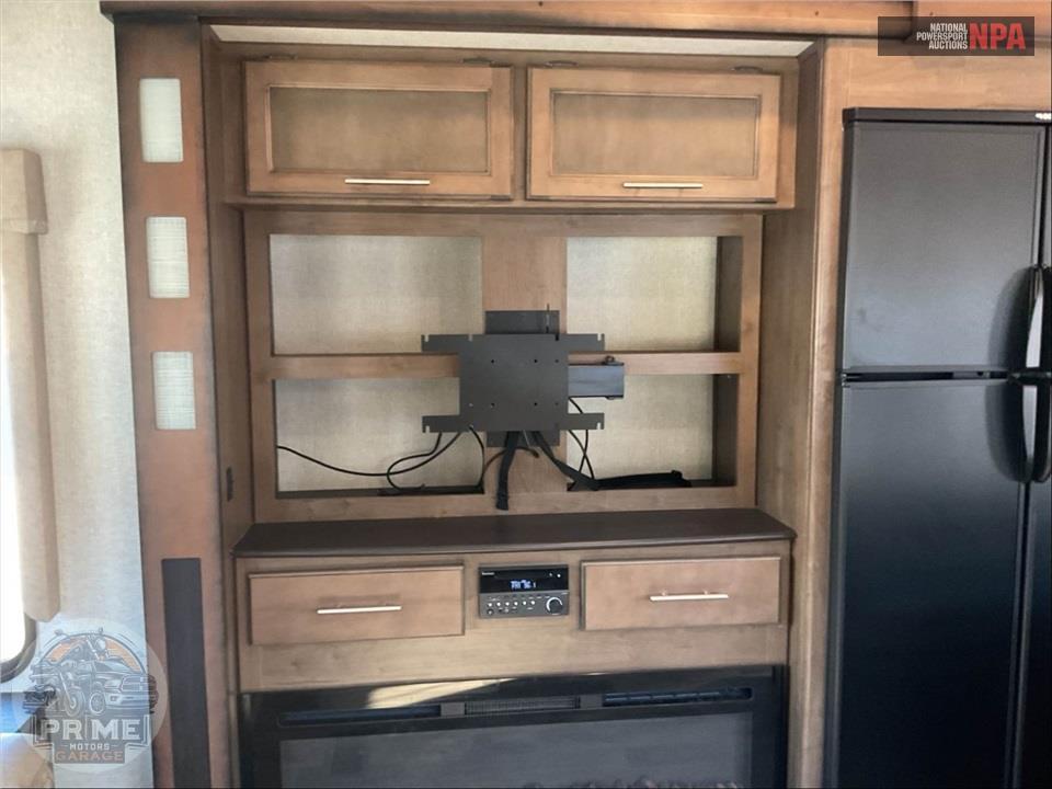 2018 Keystone Rv M-368 MBI - COUGAR FIFTH WHEEL SERIES — фото 24
