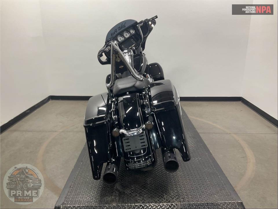 2016 Harley-Davidson FLHXS STREET GLIDE SPECIAL — фото 4