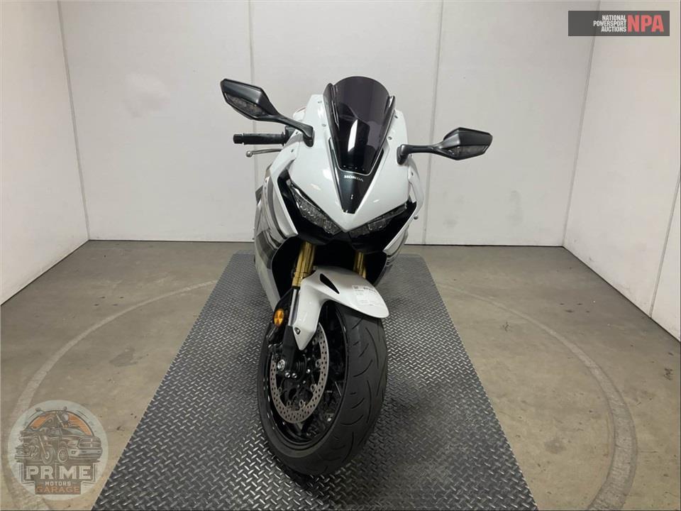 2026 Honda CBR1000RR — фото 2