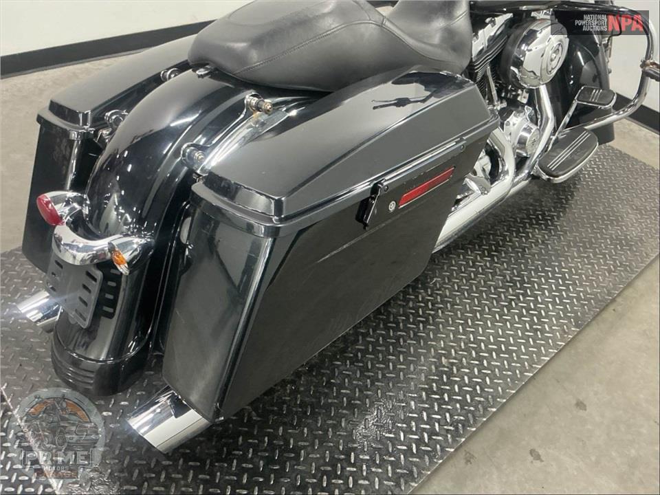 2013 Harley-Davidson FLHX STREET GLIDE — фото 23
